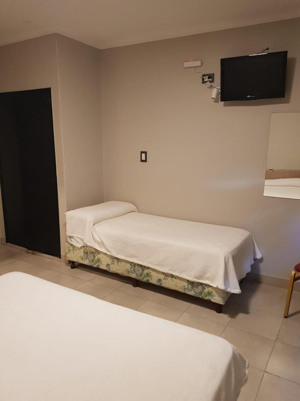 Hotel Marilian II Salta Zewnętrze zdjęcie